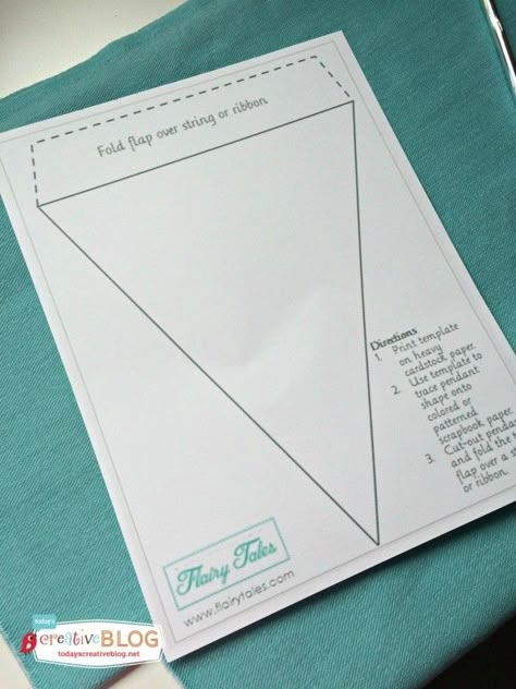 Sew Bunting, No Sew Bunting, Fabric Pennant Banner, Bunting Template, Bunting Pattern, Bunting Diy, Fabric Crafts Diy, Diy Banner, Fabric Bunting