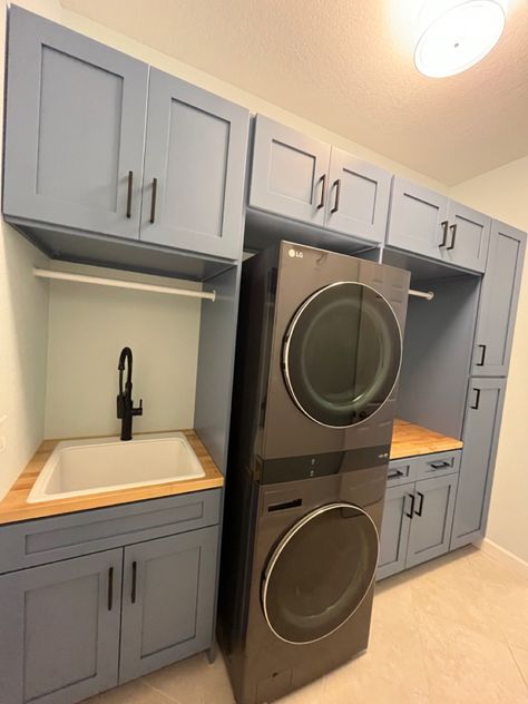 This entryway laundry room design needed to have ample cabinet space, rail space and counter space. Laundry Tower Room Ideas, Laundry Room With Butcher Block, Shaker Laundry, Custom Laundry Room Cabinets, Entryway Laundry Room, Entryway Laundry, Laundry Room Update, Custom Laundry Room, Small Laundry Room Makeover