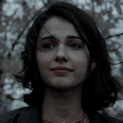 Short Brown Hair Actress, Face Claims Female Short Black Hair, Jet Black Hair Face Claim, Short Hair Face Claim Female, Naomi Scott Icon, Female Actor Face Claims, Female Face Claims Short Hair, Female Actress Face Claims, Fancasts Female