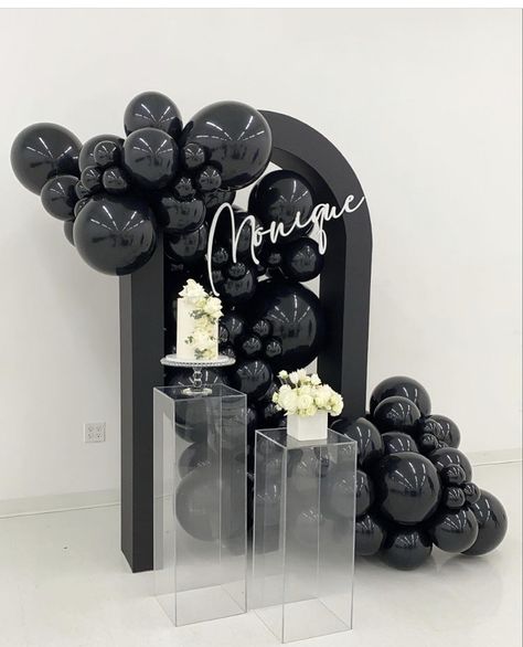 All Black Party, Pastor Appreciation, 30th Bday, Balloon Ideas, Birthday Party Theme Decorations, Birthday Balloon Decorations, Black Balloons, 18th Birthday Party, 30th Birthday Parties