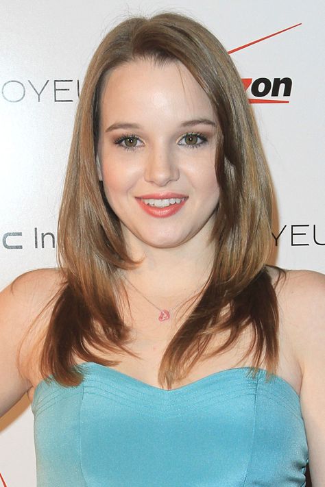 Kay Panabaker, Danielle Panabaker, Famous People, Star Wars, Actresses, Actors, Celebrities, Tv, Hair Styles