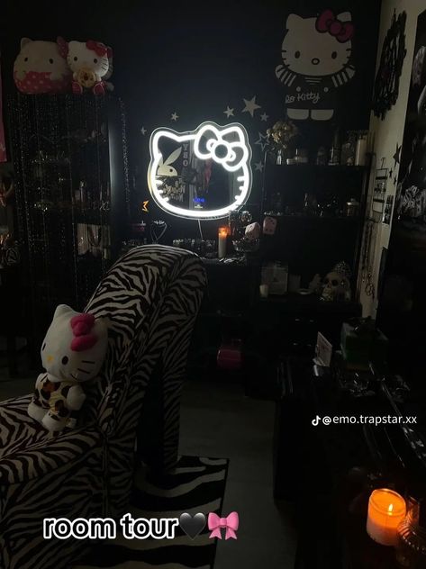 Leopard Room Ideas, Leopard Room Ideas Bedrooms, Leopard Room, Grunge Bedroom, Scene Bedroom, Hangout Room, Hello Kitty Rooms, Comfy Bedroom, Cute Diy Room Decor