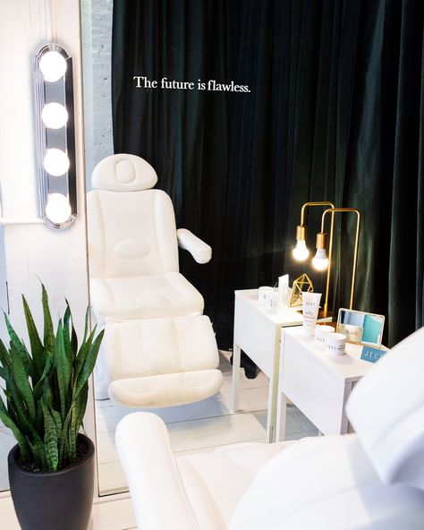 Botox Room, Best Facials, A Blowout, Injectables Fillers, Botox Injections, Spa Decor, Spa Room, Business Decor, Facial Spa