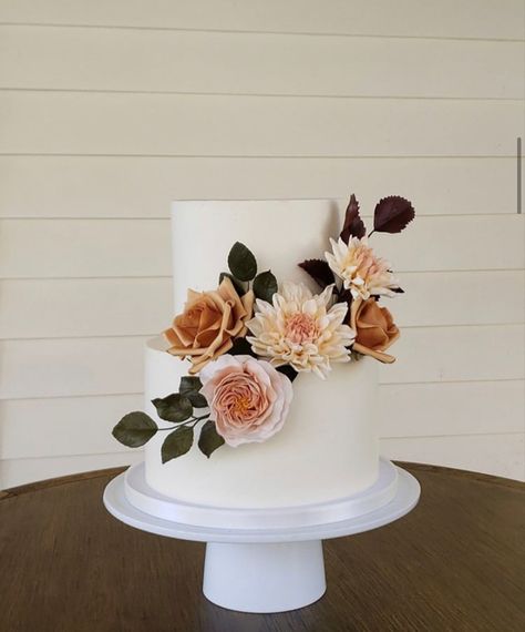 Wedding Cake Designs Terracotta, Fall Wedding Cakes Two Tier, 2 Tier Cakes With Flowers, Fall Two Tier Wedding Cake, Simple Wedding Cake Fall, Fall Floral Wedding Cake, 2 Tier Fall Wedding Cake, Wedding Cake Small 2 Tier, Fall Wedding Cake Designs