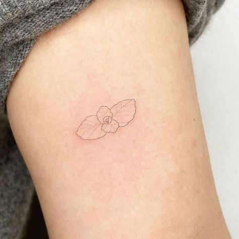 Mint Sprig Tattoo, Mint Leaves Tattoo, Mint Leaf Tattoo, Mint Tattoo, Tats Inspiration, Therapy Tattoo, Tattoos Mom, Planet Tattoos, C Tattoo