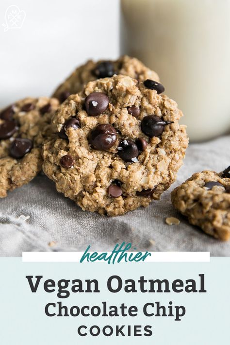 Vegan Oatmeal Chocolate Chip Cookies, Chocolate Chip Oatmeal Cookies Healthy, Vegan Oatmeal Cookies, Oatmeal Healthy, Cookies Oatmeal, Healthy Afternoon Snacks, Vegan Oatmeal, Oatmeal Chocolate Chip, Oatmeal Chocolate