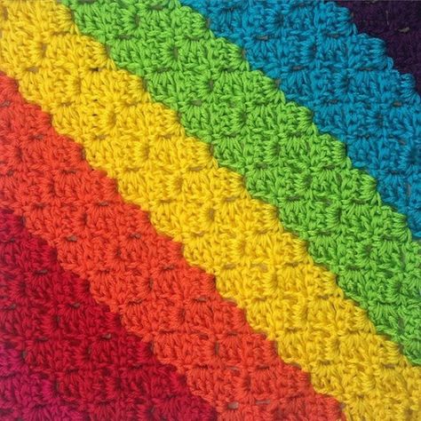 thatgirlwhocrochets rainbow crochet diagonal stripes Rainbow Crochet Blanket Pattern, Blanket Inspiration, Rainbow Afghan, Crochet Blanket Rainbow, V Stitch Crochet, Crochet Stone, Loom Crochet, Bobble Crochet, Corner To Corner Crochet