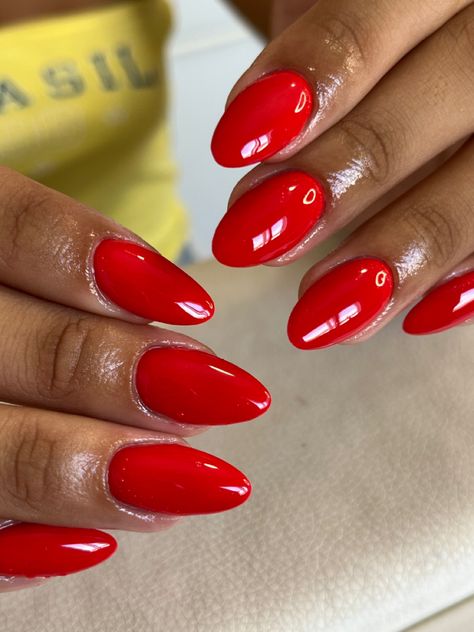 Red Nails Dark Skin, Short Red Almond Nails, Red Nails On Dark Skin, Red Almond Nails, Short Red Nails, Red Almond, Almond Gel Nails, Stiletto Nails Short, Sweet Nails