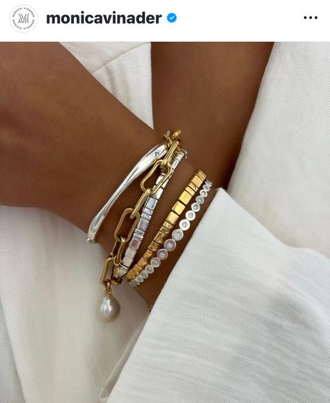 Two Tone Bracelet Stack, Mixed Metal Bracelet Stack, Silver And Gold Jewelry Mixing, Mixed Metals Jewelry Style, Mixed Metals Jewelry, High Quality Woman, Two Tone Jewelry, Jewelry Guide, Bracelets Stacked