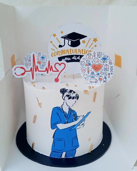 Cake For Nurse Graduation, Graduation Nurse Cake, Nurse Cake Design, Cake For Nurse, Nurse Cake Ideas, Nurse Theme Cake, Cake For A Nurse, Nurse Birthday Cake, Nurse Cake Topper