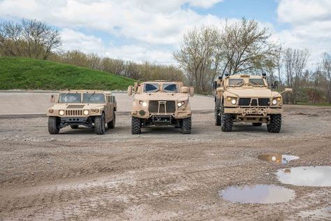 In this special Motor Trend story, we get behind the wheel of the U.S.' new Baja-tuned, GM Duramax-diesel-powered, Humvee replacement. Oshkosh Jltv, Oshkosh Truck, Tactical Vehicle, Tactical Gear Storage, Combat Armor, Armored Truck, Military Armor, Army Truck, Military Hardware