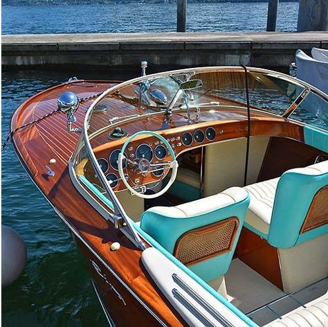 Pin by Bert F on Riva | Boat design, Cool boats, Wooden speed boats Riva Aquarama, Wooden Speed Boats, Mahogany Boat, Riva Boat, Runabout Boat, Yacht Interior Design, Classic Wooden Boats, Chris Craft, Classic Yachts