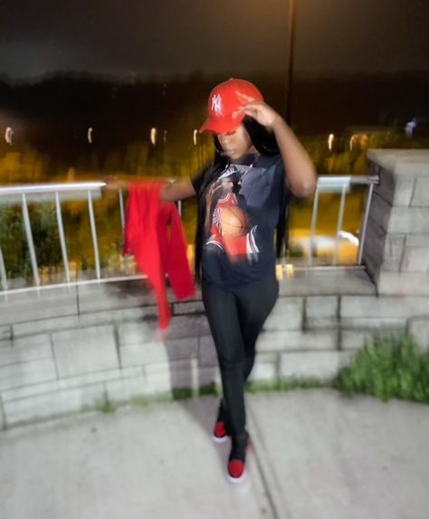 #hairstyles #fashion #streetwear #hats #red #yankeeshat #redyankeeshat #michealjordanshirt #redbottoms #viral #explore #trill #astheticfeed #instagram #tiktok #blackgirlmagic #toronto #downtown Fitted Hat Outfit Black Women Braids, Red New York Yankees Hat Outfit, Red Yankees Hat Outfit, Hat Outfits Black Women, Ny Hat Outfit, Fitted Hat Outfit Black Women, Fitted Cap Outfit Black Women, Fitted Cap Outfit, New York Yankees Hat Outfit