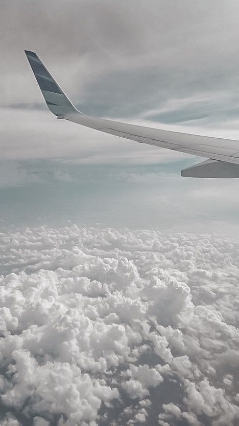 Plane White, Sky Vibes, Airplane Wallpaper, White Sky, White Aesthetic, Travel Aesthetic, Airplane View, Medical, Wallpapers