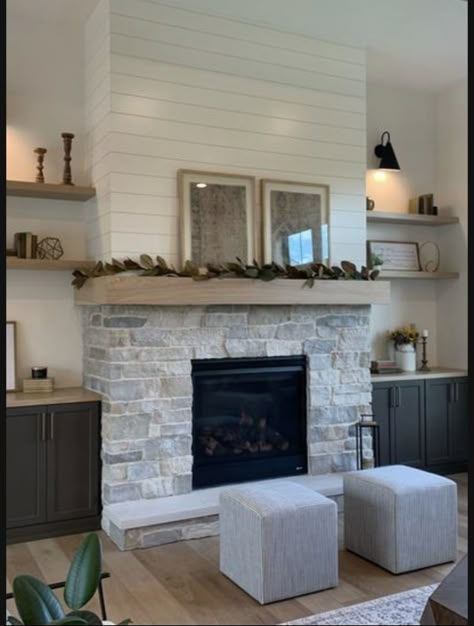 Floating Shelves By Fireplace, Built Ins Fireplace, Shelves Around Fireplace, Built In Around Fireplace, Floating Shelves Living Room, Built In Shelves Living Room, Fireplace Shelves, Living Room Built Ins, Shelves Living Room