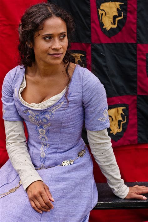 gwen merlin - Ecosia - Images Merlin Gwen, Merlin Tv Series, Angel Coulby, Merlin Colin Morgan, Merlin Fandom, Merlin Cast, Dane Dehaan, Jessica Day, Clara Oswald