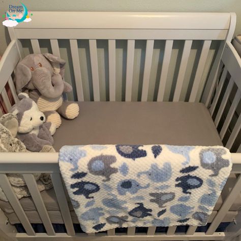 ⭐⭐⭐⭐⭐ "Perfect for a small room!" - Customer Jeannette Marquetti  The Aden 4-in-1 Convertible Mini Crib converts into a mini daybed and twin size bed. Available in 7 popular finishes on Amazon. Mini Crib Bedding, Twin Size Bed, Crib Sets, Mini Crib, Twin Size Bedding, Dream On, Nursery Inspiration, Small Room, Crib Bedding