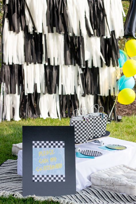 Checkerboard Birthday Party, Black And White Checkered Baby Shower Ideas, Checkered Backdrop, Palooza Party Ideas, Warped Two’r Birthday, Checkered Baby Shower Ideas, Hotwheels Birthday Party, Streamer Backdrop, Hot Wheels Birthday