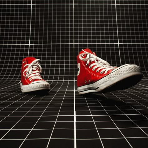 via GIFER T-shirt Photography, Shoe Advertising, Picture Editing Apps, Shoes Photo, Ferragamo Shoes, Videos Design, Designer Sneakers, Converse All Star, Stop Motion