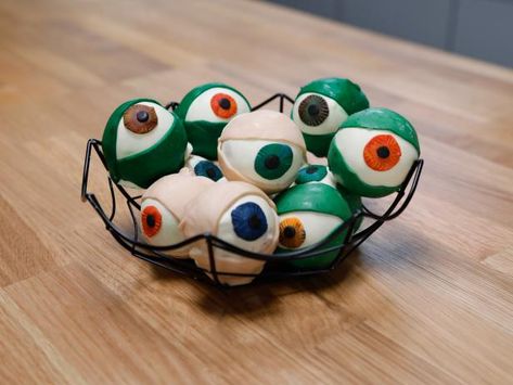 Get Eyeball Cake Balls Recipe from Food Network Eyeball Cake Balls, Food Network The Kitchen, Cake Balls Recipe, Eyeball Cake, Trisha's Southern Kitchen, Cleaning Baking Sheets, Cake Ball Recipes, Buddy Valastro, Southern Kitchens