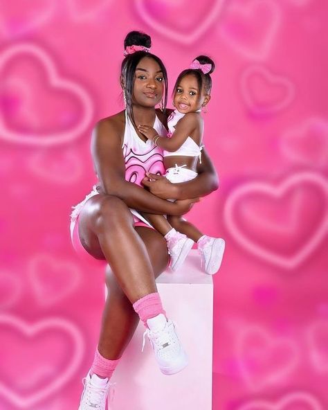 Mommy And Me 90s Photoshoot, Mommy And Me Photo Shoot Valentines Day, Mom And Daughter Valentines Photos, Mommy And Me Valentines Day Photo Shoot, Vday Photos, Valentine Shoot, 90s Photoshoot, 2000s Photoshoot, Mommy Daughter Photoshoot