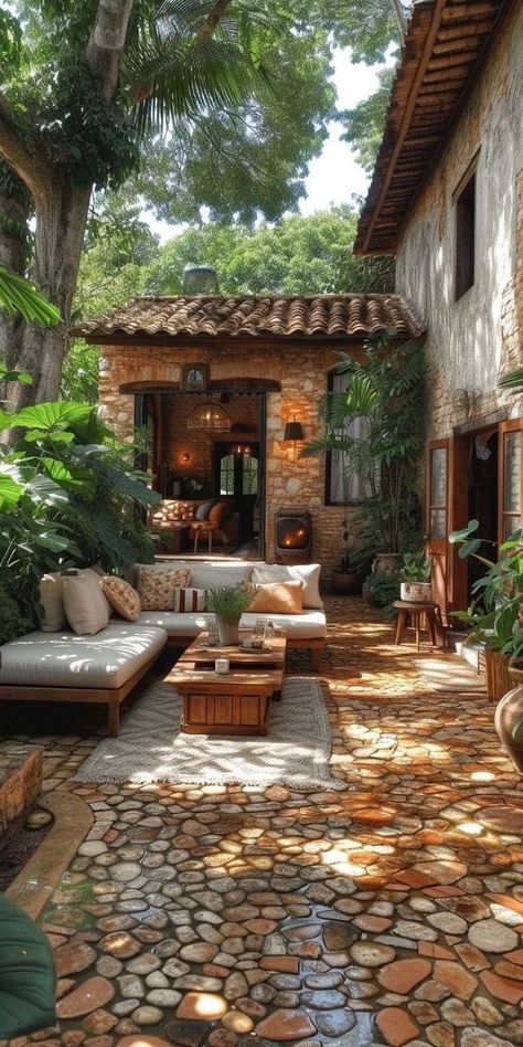 Vertical Gardens, Have Inspiration, Outdoor Patio Decor, Multifunctional Furniture, Backyard Patio Designs, Small Patio, Dream House Exterior, Style At Home, Outdoor Rooms