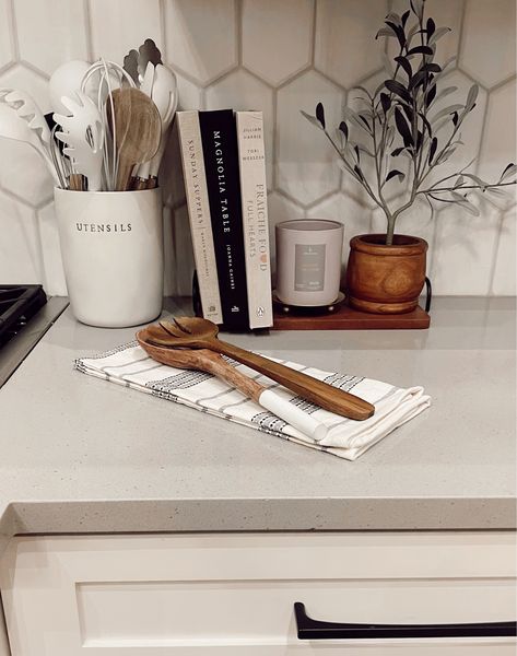 Hearth And Hand With Magnolia Kitchen Decor, Magnolia Kitchen Decor, The Sister Studio, Magnolia Kitchen, Sister Studio, Kitchen Countertop Decor, Happy Sunday Friends, Sunday Friends, Magnolia Table