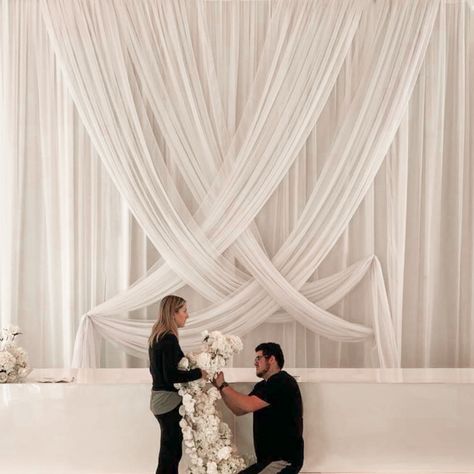 Wedding Ceremony Drapery, Simple Wedding Backdrop Reception, Wedding Drapery Backdrop, Wedding Draping Backdrop, Drapery Backdrop, Backdrop Inspiration, Wedding Backdrop Ideas, Bridal Backdrop, Wedding Drapery