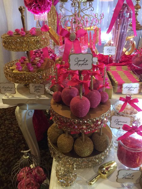 Fuschia Pink and Gold Wedding Sweets Table with Chocolate Candy Apples, Cake Pops, and Assorted delicious candies. #candybuffet #dessertbuffet #sweetstable #pinkandgoldsweetstable Wedding Sweets Bar, Gold Candy Buffet, Cakesicles Ideas, Pink Candy Buffet, Sweets Table Wedding, Sweets Bar, Fiesta Bridal Shower, Sweet Tables, Bridal Shower Tables