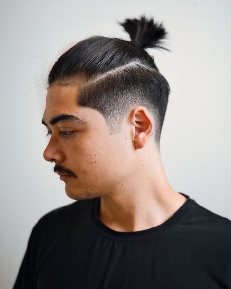 Low Man Bun, Top Knot Undercut, Man Bun Curly Hair, Man Bun Top Knot, Edgy Undercut, Curly Top Knot, Undercut With Beard, Braids And Twists, Braided Man Bun