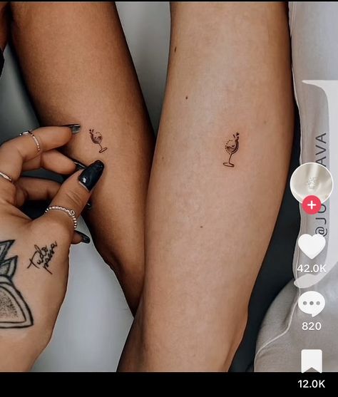 Unique Friendship Tattoos, Small Bff Tattoos, Mom And Daughter Tattoo, Small Friendship Tattoos, Group Tattoos, Matching Bff Tattoos, Cute Matching Tattoos, Matching Friend Tattoos, Small Matching Tattoos