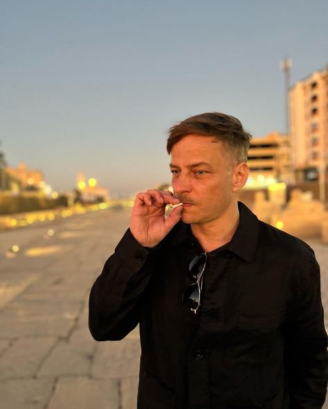 Tom Wlaschiha, Greek Mythology Art, Stranger Things Tv, Cast Stranger Things, January 25, Horror Stories, Man Crush, Serie Tv, Celebrity Crush