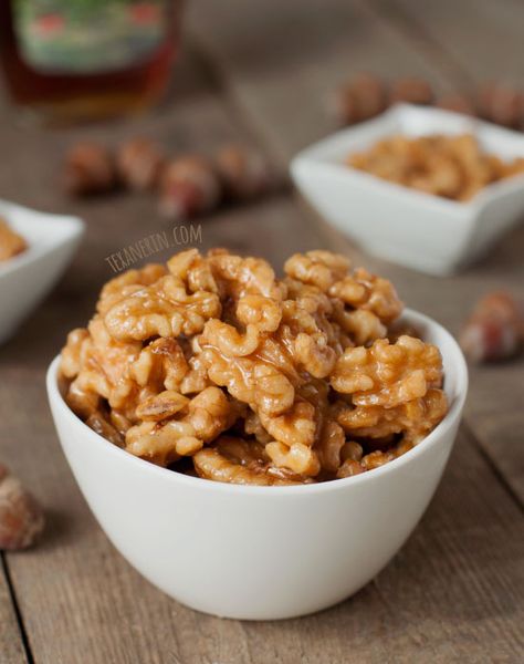 Maple Candied Walnuts – all you need is walnuts, maple syrup and a pan! So quick and easy.  Naturally paleo, gluten-free and vegan. Candied Walnuts Recipe, Walnuts Recipe, Maple Candy, Dessert Aux Fruits, Desserts Vegan, Nut Recipes, Paleo Snacks, Vegan Snacks, Candy Recipes