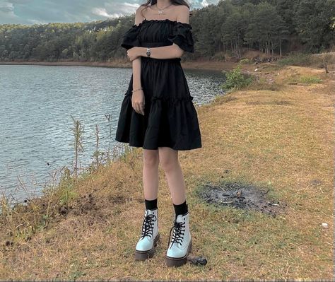 Sabrina Dress, Korean Fashion Dress, Tomboy Style Outfits, Korean Dress, Causual Outfits, Tomboy Fashion, Teen Fashion Outfits, Aesthetic Outfits, Pretty Dresses