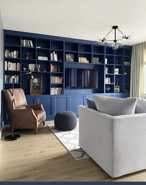 Dark Blue Bookshelves, Painted Bookshelves Built In, Living Room Ideas For Men, Gray Interior Design, Color In Interior Design, Piano Room Decor, Blue Bookshelves, Gray Room, Gray Decor