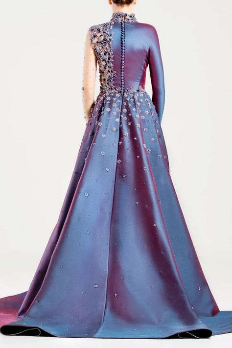 — SAIID KOBEISY Couture Fall/Winter 2020 if you... Dress Extension, Saiid Kobeisy Couture, Long Fitted Dress, Saiid Kobeisy, Long Fitted Dresses, 2019 Couture, Long Gowns, Soiree Dress, Stylish Party Dresses