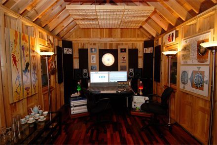 Peter Gabriel's "The Shed" ,  #Gabriels #Peter #shed Check more at https://shedstudio.naa7.com/peter-gabriels-the-shed/ Music Studio Shed, Backyard Music Studio, Home Studio Music Room, Small Music Studio Ideas, Studio Sheds, Small Recording Studio, Studio Music Room, Shed Build, Creative Studio Space