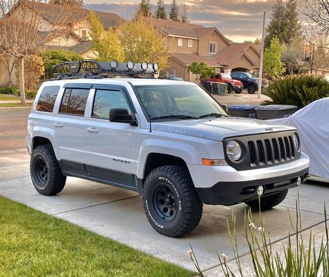 Custom Jeep Patriot, Jeep Patriot Mods, White Jeep Patriot, Jeep Patriot Lifted, Jeep Commander Lifted, Jeep Patriot Accessories, 2014 Jeep Patriot, Jeep Patriot Sport, Jeep Wk