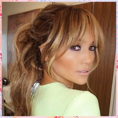 Jennifer Lopez's $100 clip-ins are the secret to a perfect celeb-style fringe 60s Hair Tutorial, Bangs Ponytail, 60s Hair, Celebrity Haircuts, Balayage Blond, How To Cut Bangs, Big Curls, Viva Glam, Lob Haircut