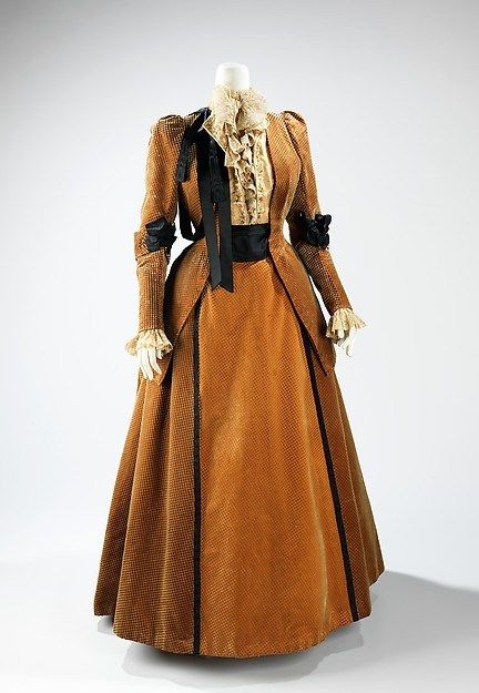 House Of Worth, Walking Dress, 1880s Fashion, 1890s Fashion, Court Dresses, Afternoon Dress, 19th Century Fashion, Mobile Art, Victorian Clothing