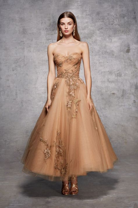 Strapless tulle tea length A-line gown with draped bodice, gold metallic outlined wheat and leaf threadwork and scattered 2 cut beading. Art Rings, Marchesa Fashion, Sweetheart Prom Dress, فستان سهرة, Special Dresses, 2018 Fashion, Nice Style, Evening Party Dress, Gorgeous Gowns