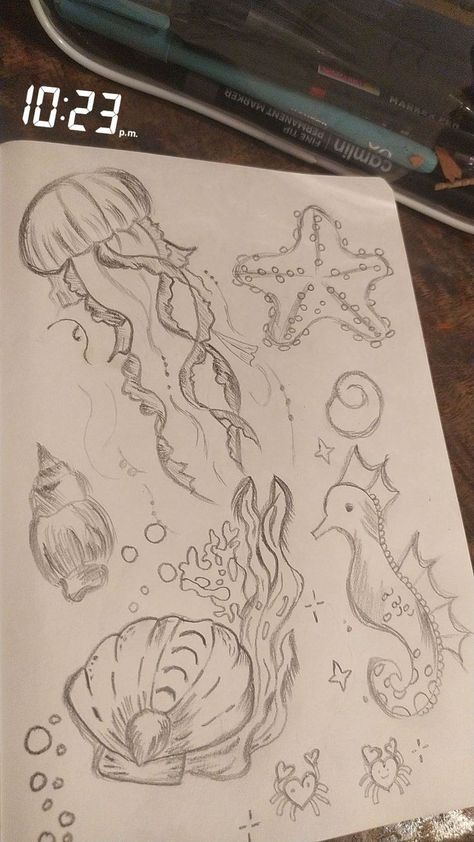 Water Animal Sketch, Peaches Sketch, Things To Draw With Gel Pens, Tropical Drawing Ideas, Underwater Creatures Drawing, Sea Doodle Art, Fun Drawings Creative, Sea World Drawing, Sea Animals Drawing Sketch