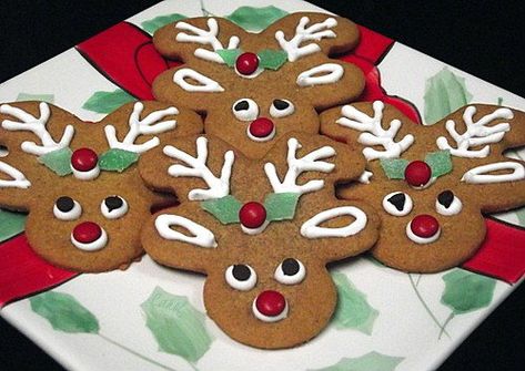 Gingerbread Reindeer, Gingerbread Cookies Decorated, Reindeer Cookies, Ginger Bread Cookies Recipe, Gingerbread Man Cookies, Xmas Cookies, Cookies For Kids, Christmas Cookies Decorated, Christmas Sugar Cookies