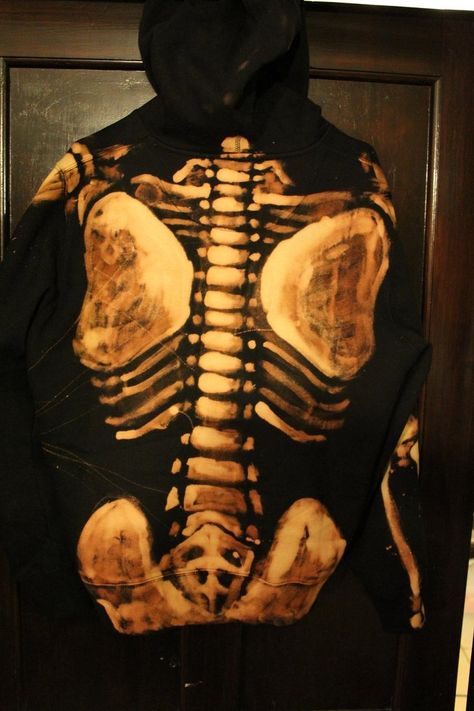 Black Tshirt Bleach Ideas, Skeleton Bleach Hoodie, Bleach Skeleton Hoodie, Bleached Skeleton Hoodie, Bleach Skeleton Shirt, Bleach Skeleton, Bleach Hoodie Designs, Bleach Shirt Ideas, Bleach Art Shirts