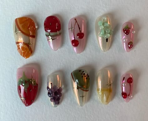 Fruit Short Nails, Y2k Nails Chrome, Nails Airbrush, Cutesy Nails, Fruit Nail Designs, Fruit Nails, Nails Y2k, Nails Chrome, Airbrush Nails