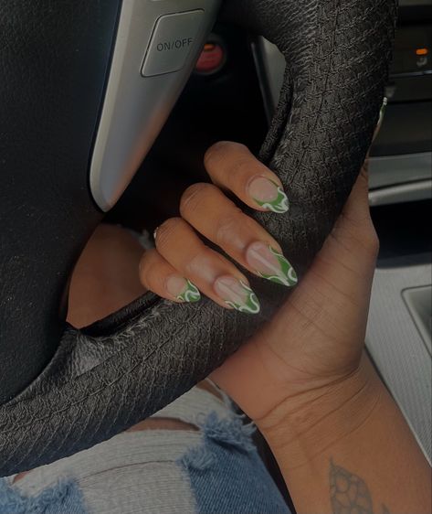 Jade Green Nails Acrylic Almond, Green Almond Shaped Nails, Green Almond Acrylic Nails, Almond Green Nails, Almond Shape Nail Designs, Almond Nails Green, Green Almond Nails, Almond Shaped Nails Designs, Nails Almond Shape