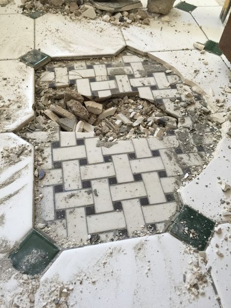 1930s Tile Bathroom, Tile For Basement Floor, Vintage Kitchen Flooring Ideas, 1930s Bathroom Tile, 1920s Flooring, 1920s Bathroom Original, 1920s Bathroom Tile, 1930s House Interior Original, Small Bathroom Floor Tile Ideas