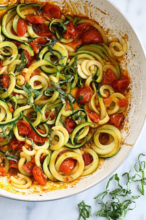 Quick Spiralized Zucchini and Grape Tomatoes Zucchini Noodle Recipes, Spiralized Zucchini, Zoodle Recipes, Veggie Noodles, Spiralizer Recipes, Skinny Taste Recipes, Think Food, Zucchini Noodles, Grape Tomatoes