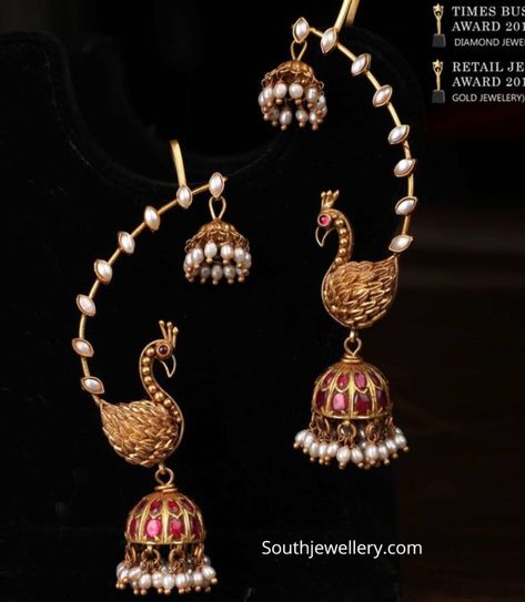 Traditional Peacock, Big Earrings Gold, Gold Jhumkas, Temple Jewellery Earrings, Gold Jewels Design, Antique Necklaces Design, Saree Jewellery, Gold Earrings Models, Modern Gold Jewelry