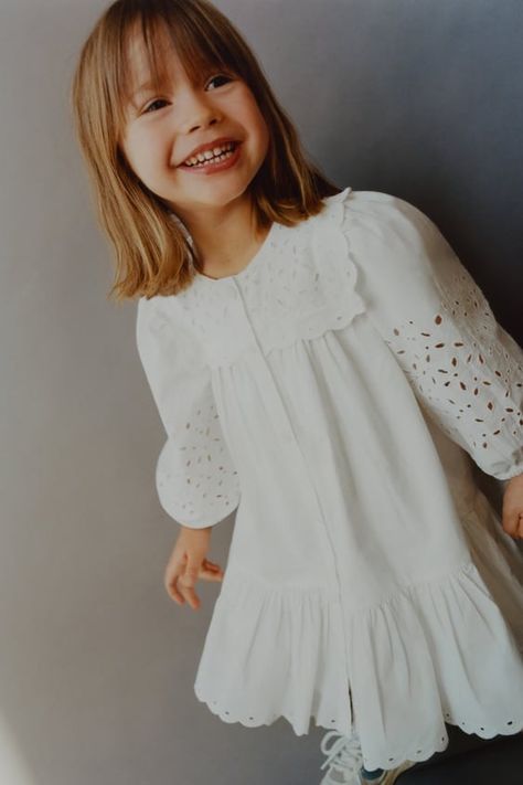 Discover great products at the best prices at Dealmoon. Zara SCHIFFLI POPLIN DRESS. Price:$35.90 at Zara Stylish Baby Girl Outfits, Rustic Dresses, Girls Spring Dresses, Dress For Kids, Embroidered Motifs, Embroidered Lace Dress, Geometric Print Dress, Denim Overall Dress, Textured Dress